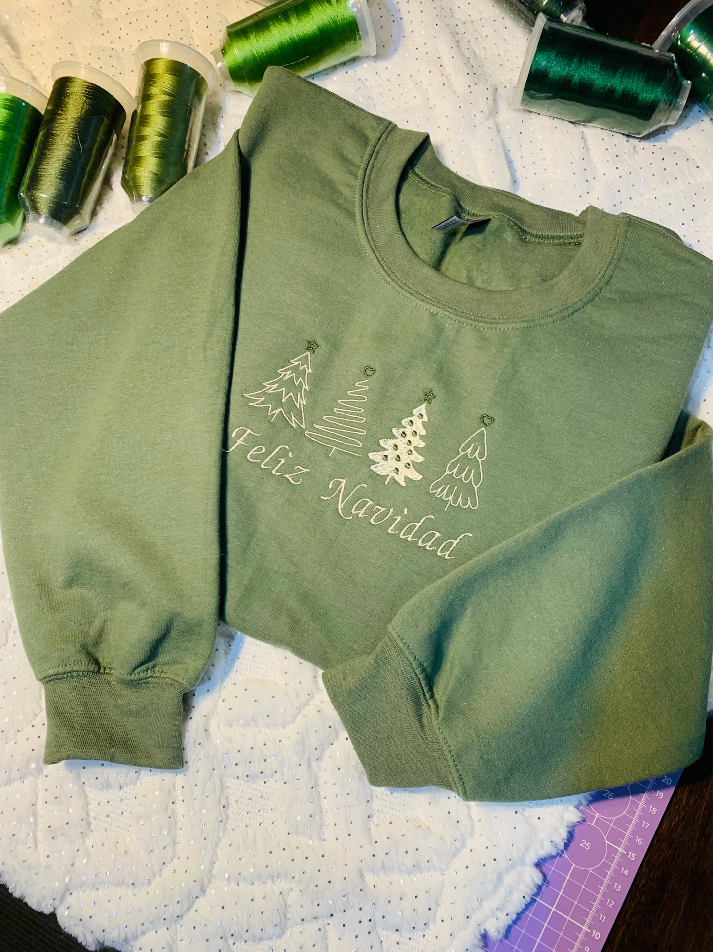 Feliz Navidad Sweatshirt | CHRISTMAS GIFT FOR HER